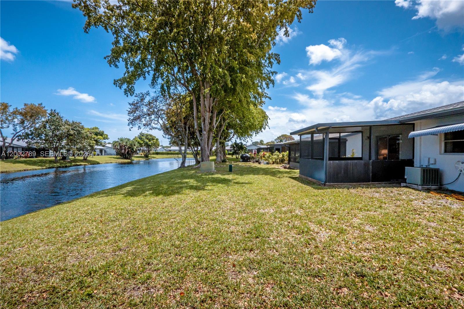 DELRAY VILLAS 3 - Residential