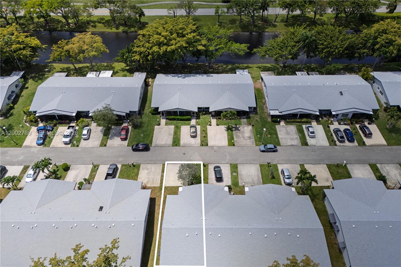 DELRAY VILLAS 3 - Residential