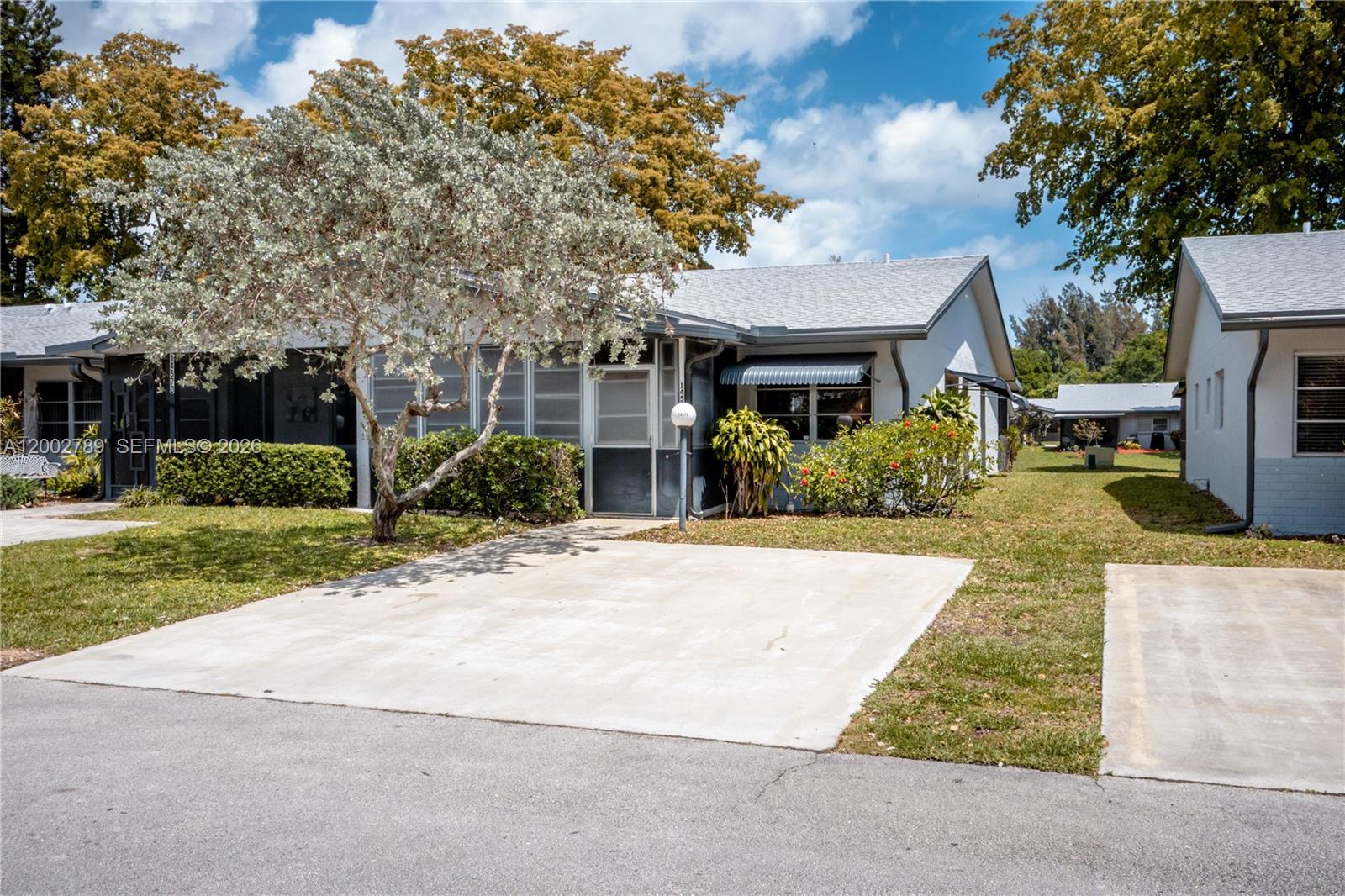 DELRAY VILLAS 3 - Residential