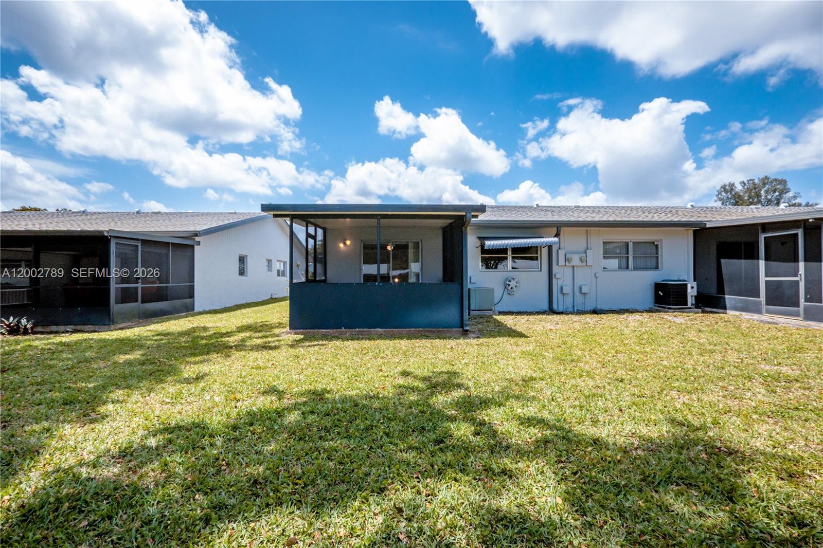 DELRAY VILLAS 3 - Residential