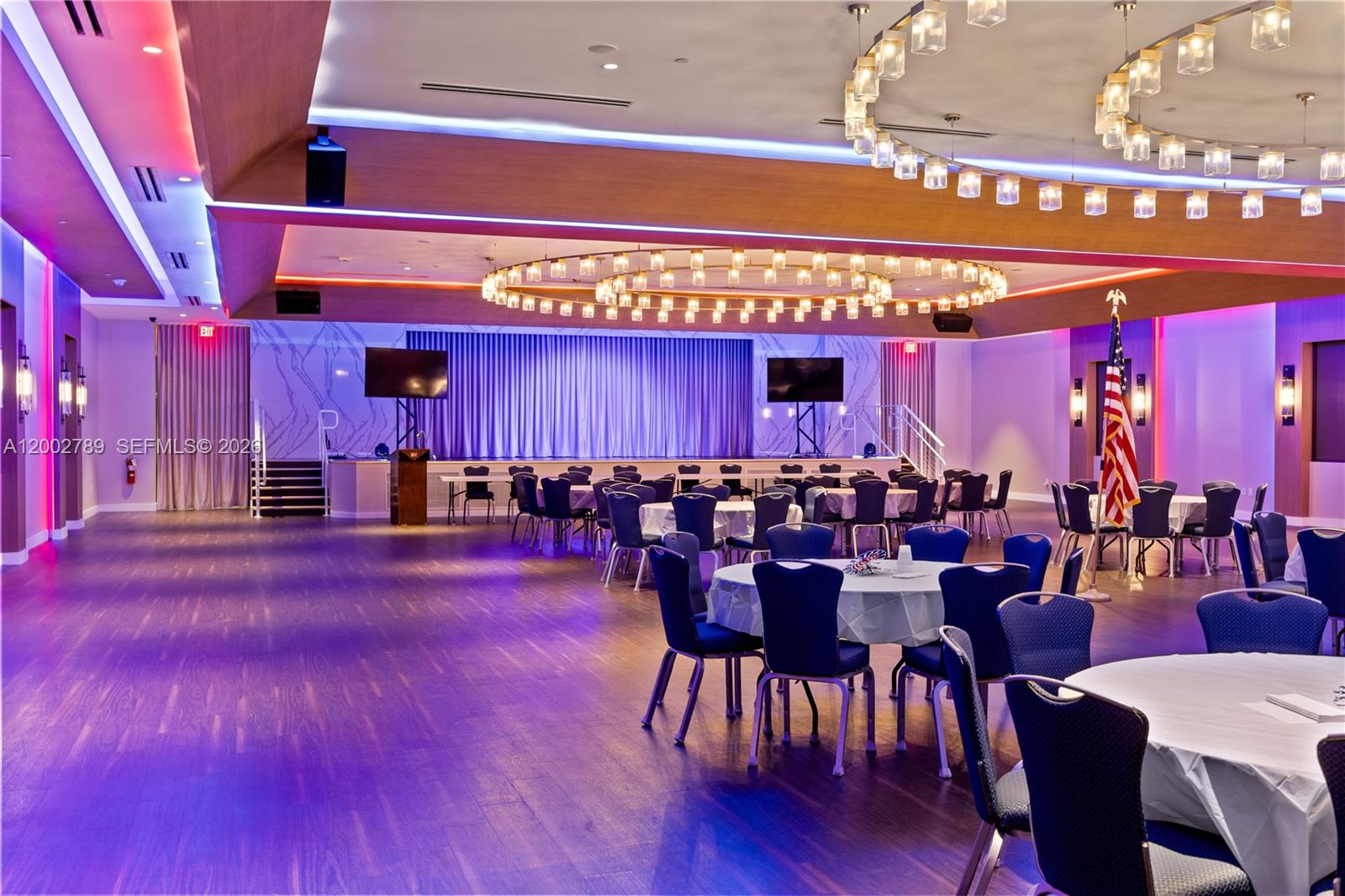 DELRAY VILLAS 3 - Residential