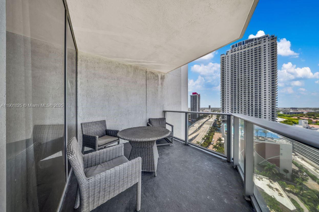 4111 SOUTH OCEAN DRIVE CO - Residential