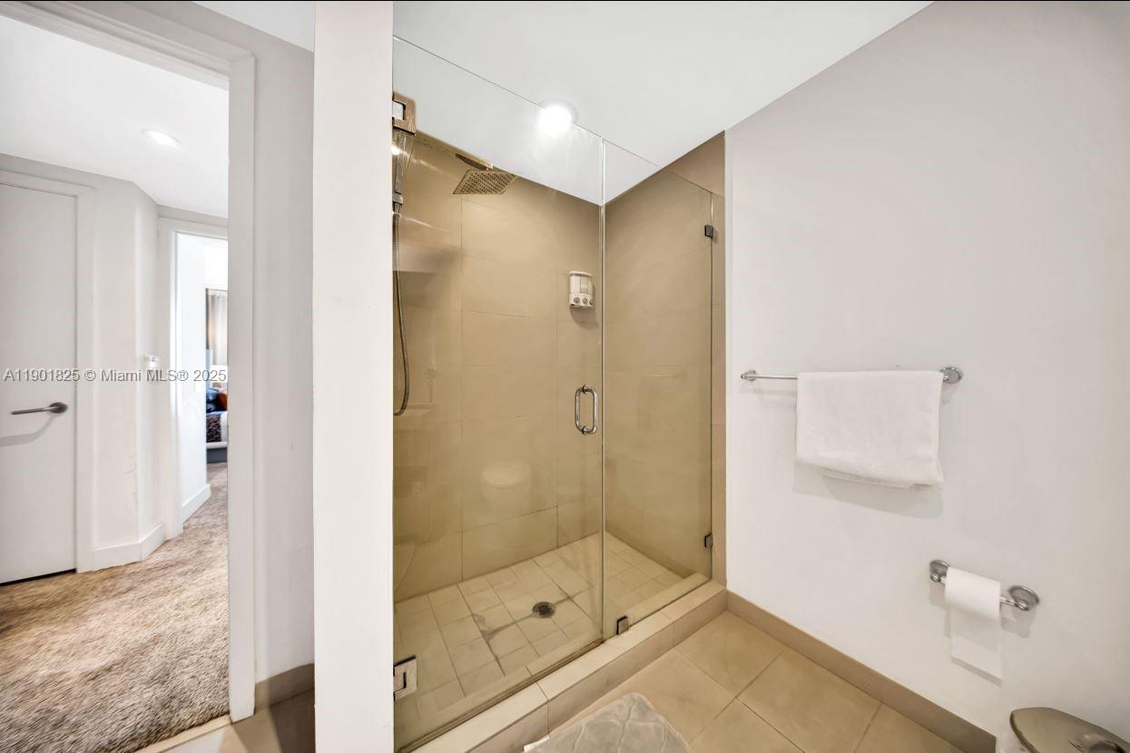 4111 SOUTH OCEAN DRIVE CO - Residential