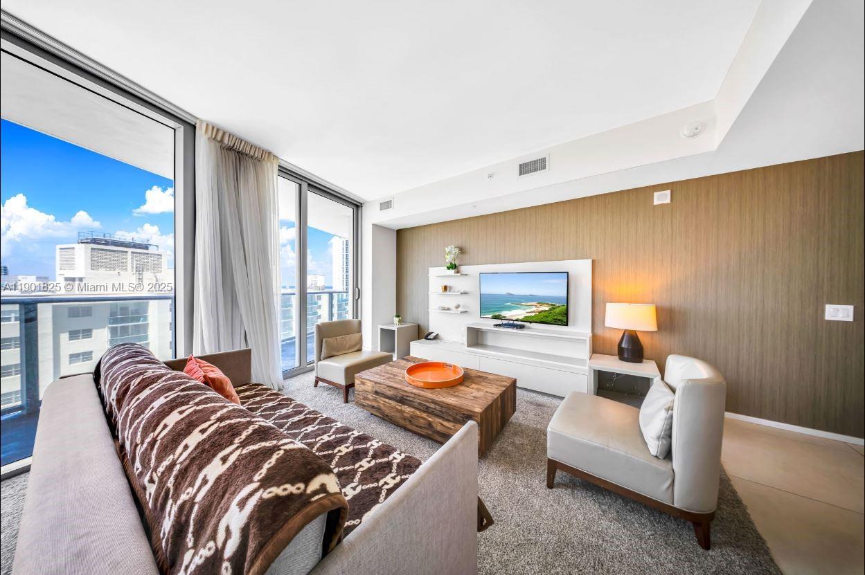 4111 SOUTH OCEAN DRIVE CO - Residential