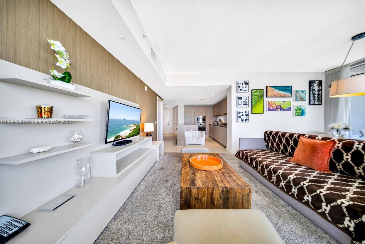 4111 SOUTH OCEAN DRIVE CO - Residential