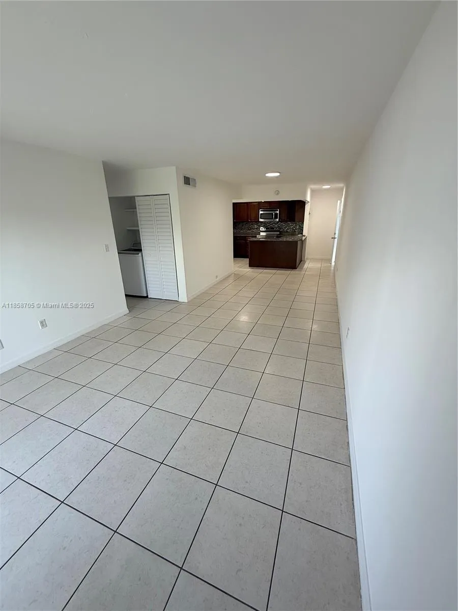 Miami, Florida 33176, United States, 2 Bedrooms Bedrooms, ,2 BathroomsBathrooms,Residential,Active,191532