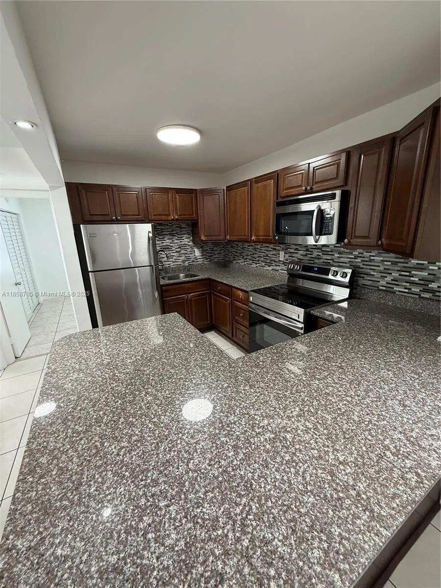 Miami, Florida 33176, United States, 2 Bedrooms Bedrooms, ,2 BathroomsBathrooms,Residential,Active,191532