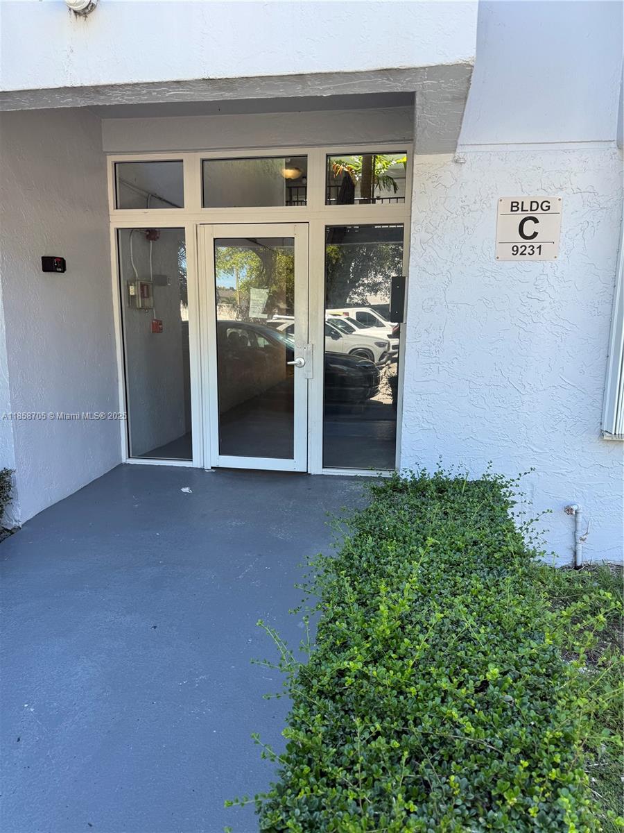 Excellent location! Walk to Baptist Hospital! Close to the Dadeland, the Palmetto Expressway and State Road 874. Two bedrooms, two bathrooms. Tile floors throughout. Washer and dryer in unit. Kitchen has stainless steel appliances and granite counter tops. Balcony over looking pool area. Two reserved parking spots. This unit is clean, well maintained and ready to move in!