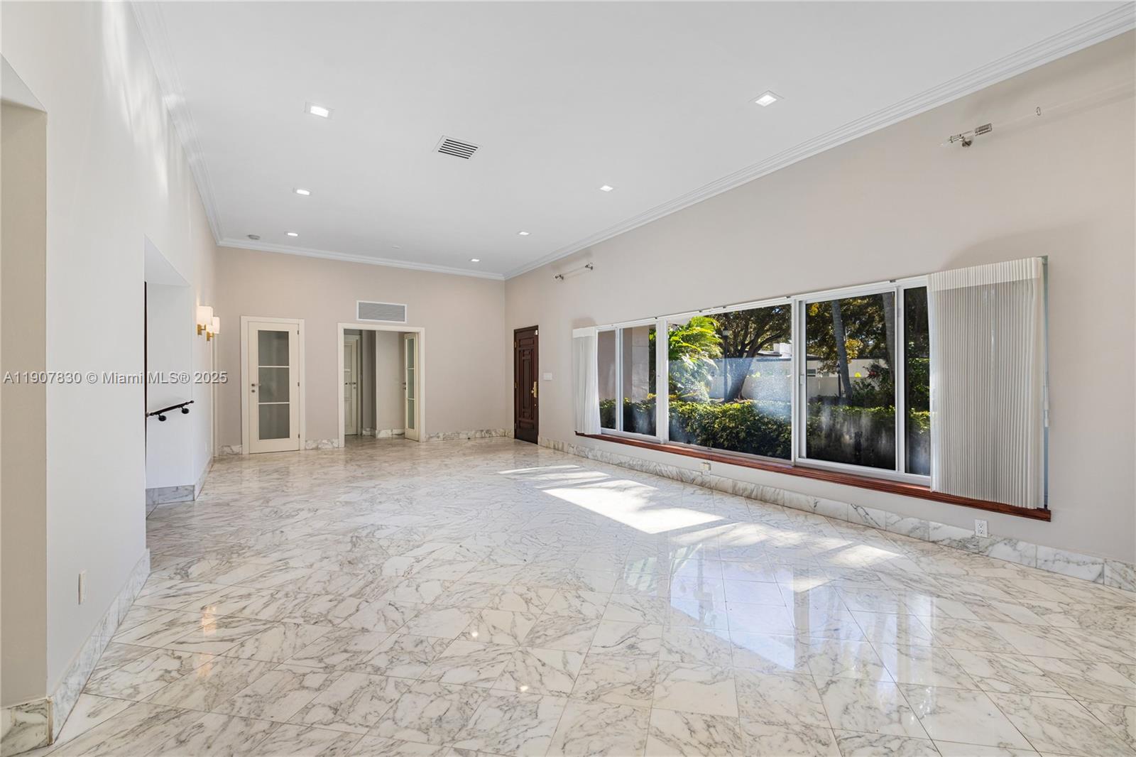 BISCAYNE POINT - Residential Lease