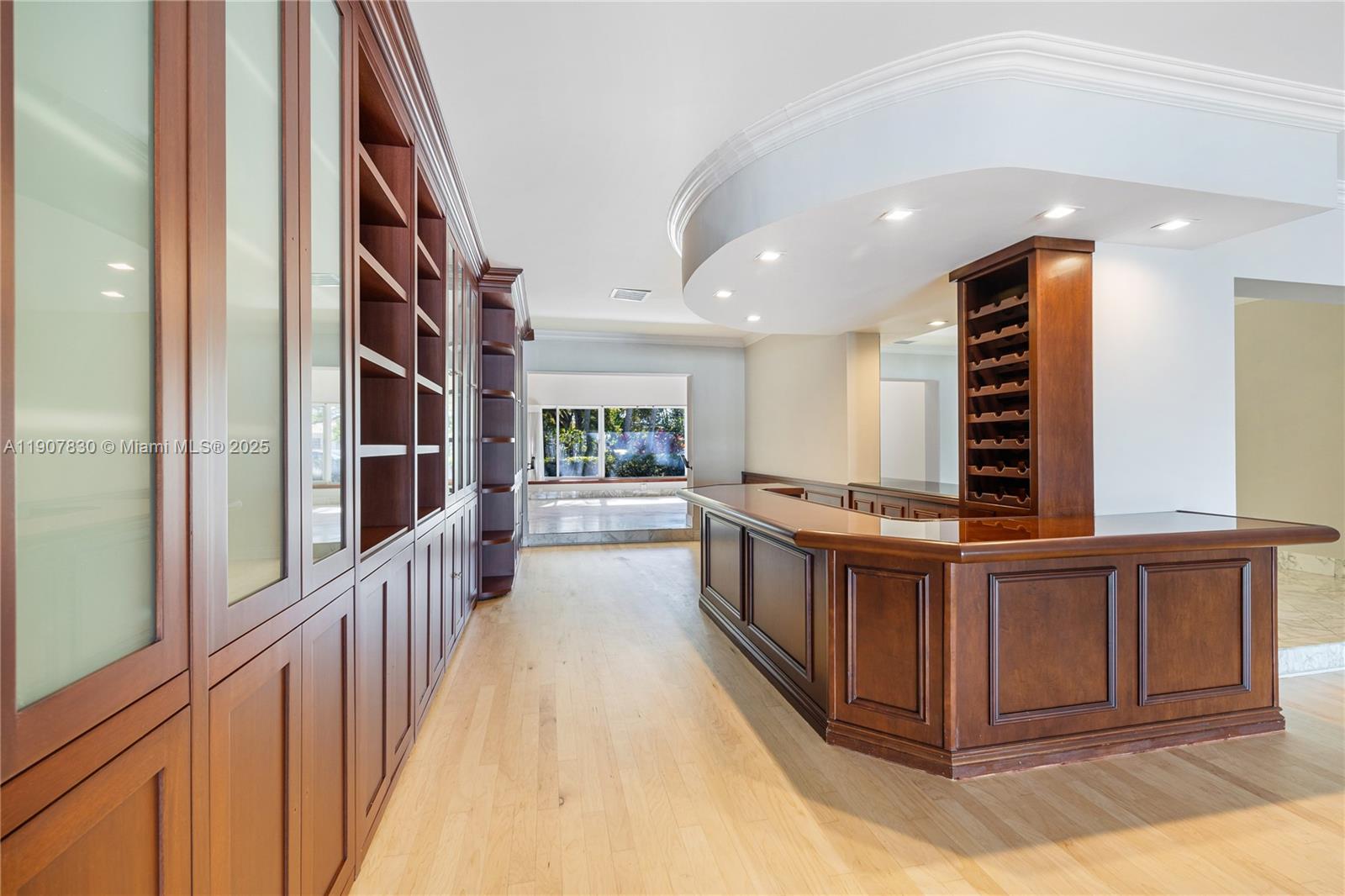 BISCAYNE POINT - Residential Lease