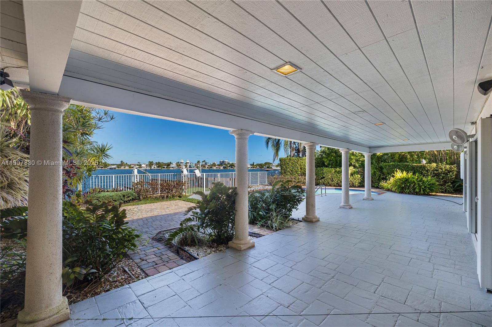 BISCAYNE POINT - Residential Lease