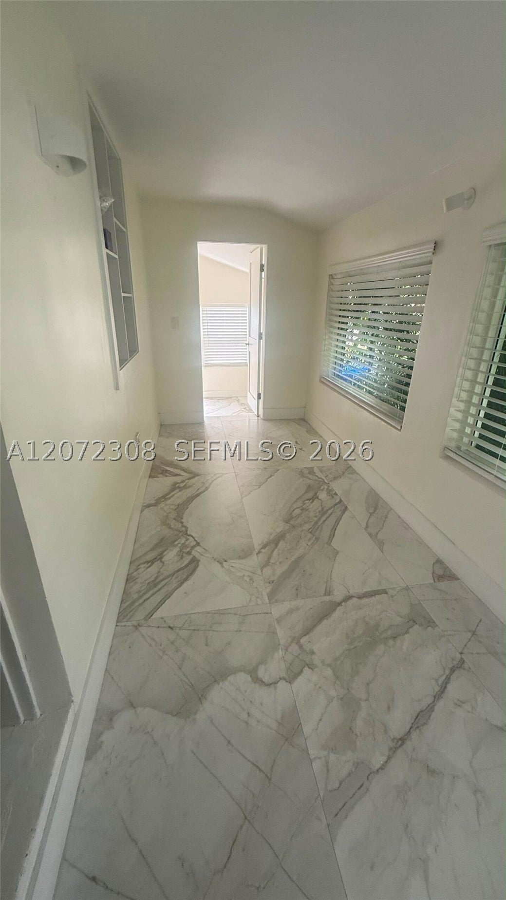 52 NE 51st St