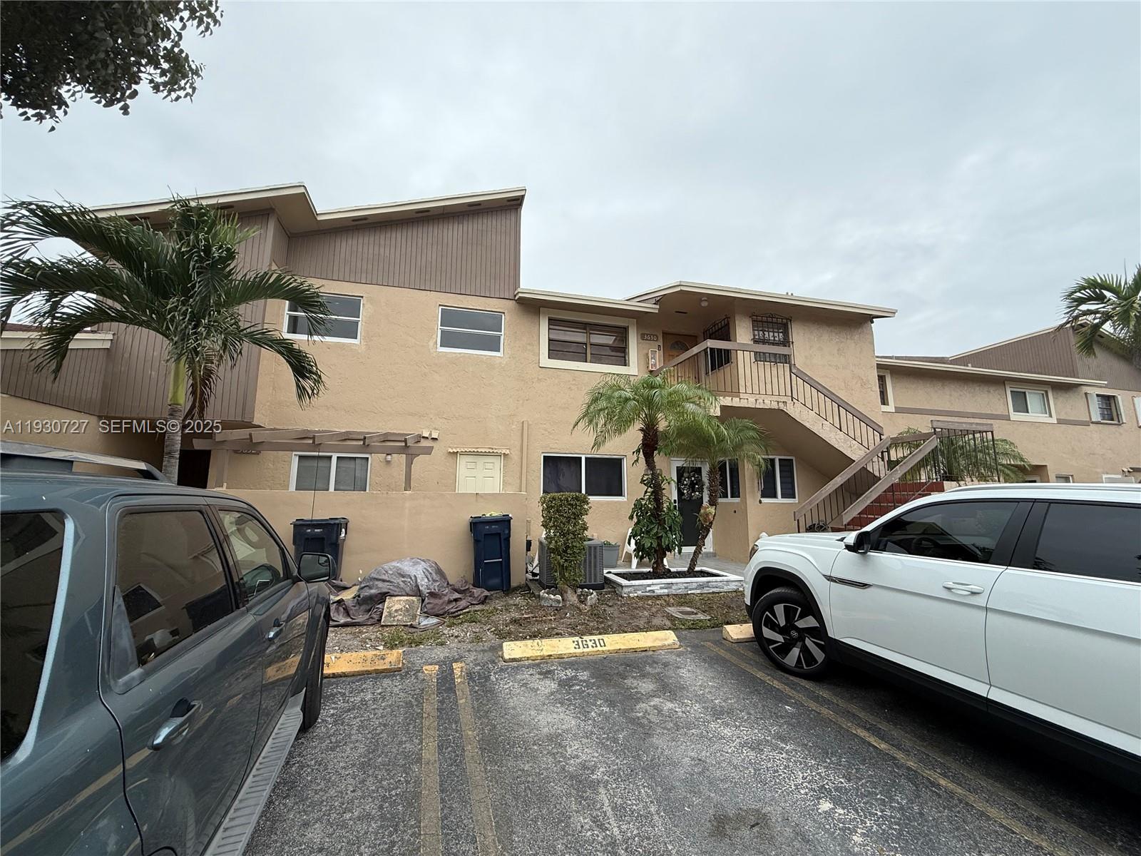 THE PARK TOWNHOMES CONDO - Residential Lease