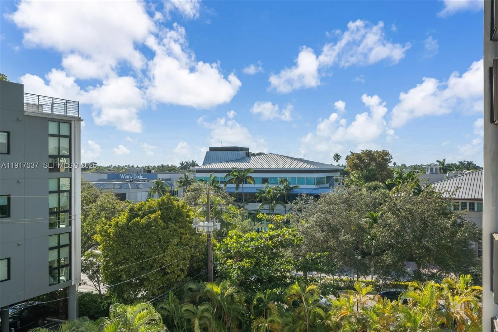 Key Biscayne, Florida 33149, United States, 2 Bedrooms Bedrooms, ,2 BathroomsBathrooms,Residential,Active,245792