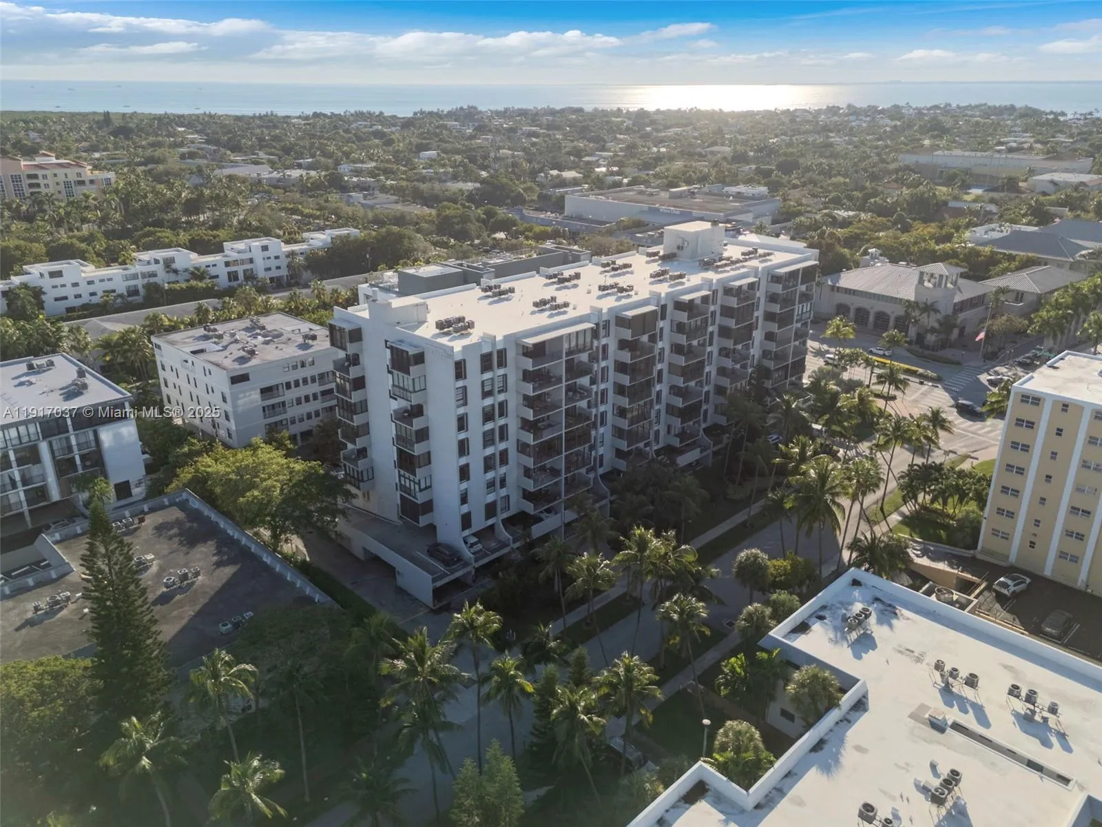 Key Biscayne, Florida 33149, United States, 2 Bedrooms Bedrooms, ,2 BathroomsBathrooms,Residential,Active,245792