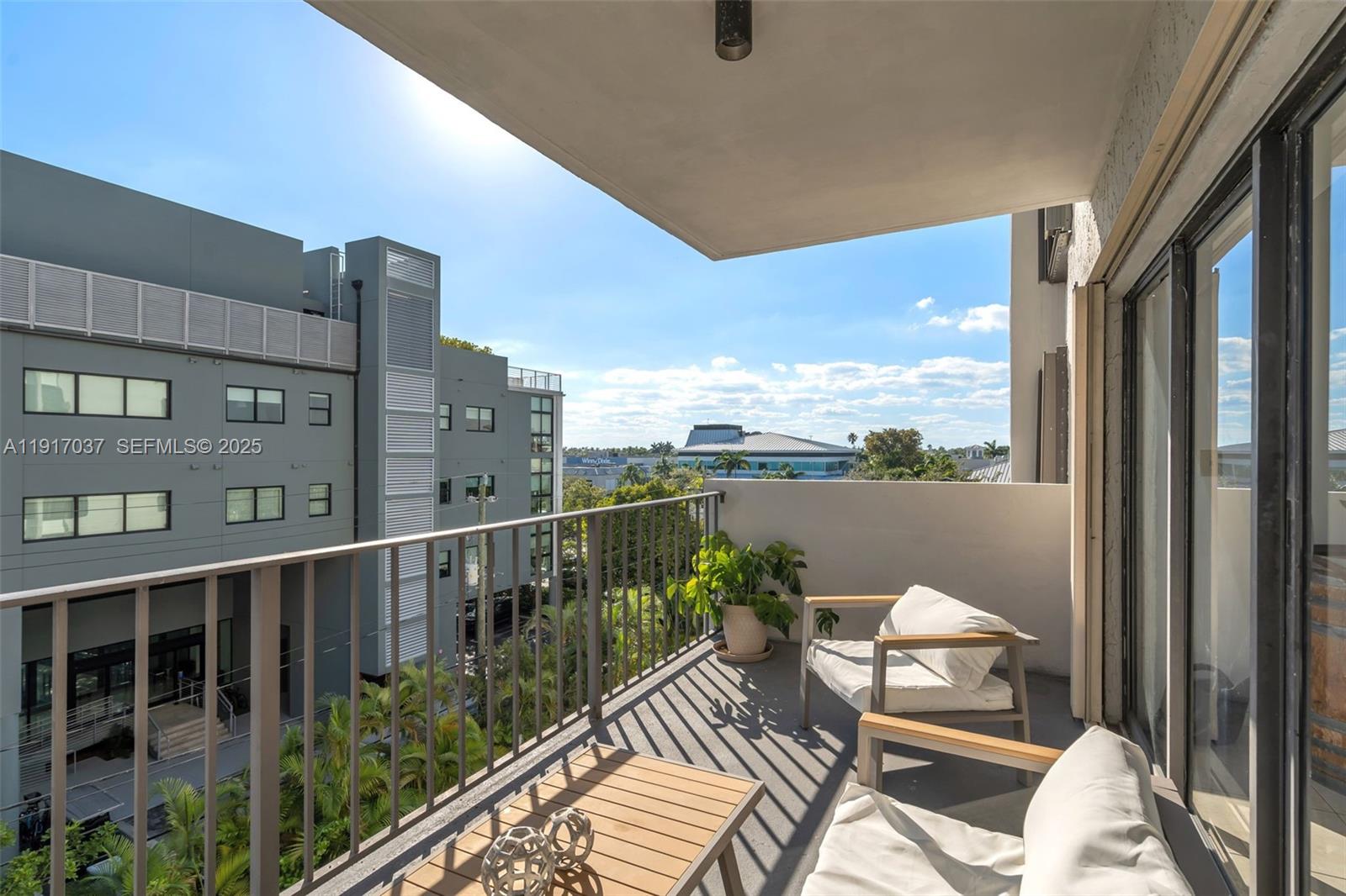 KEY BISC AMBASSADOR CONDO - Residential Lease