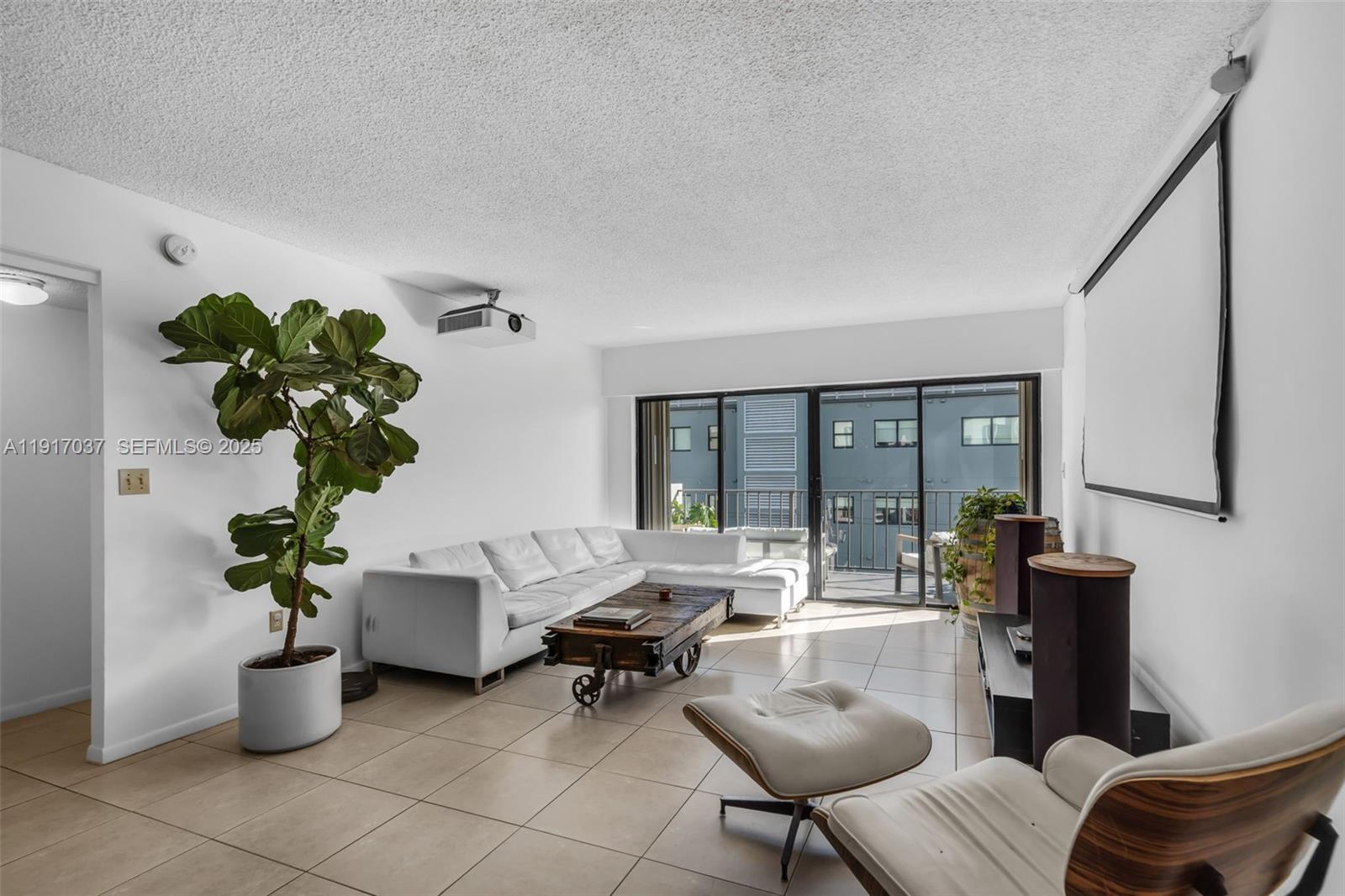 KEY BISC AMBASSADOR CONDO - Residential Lease