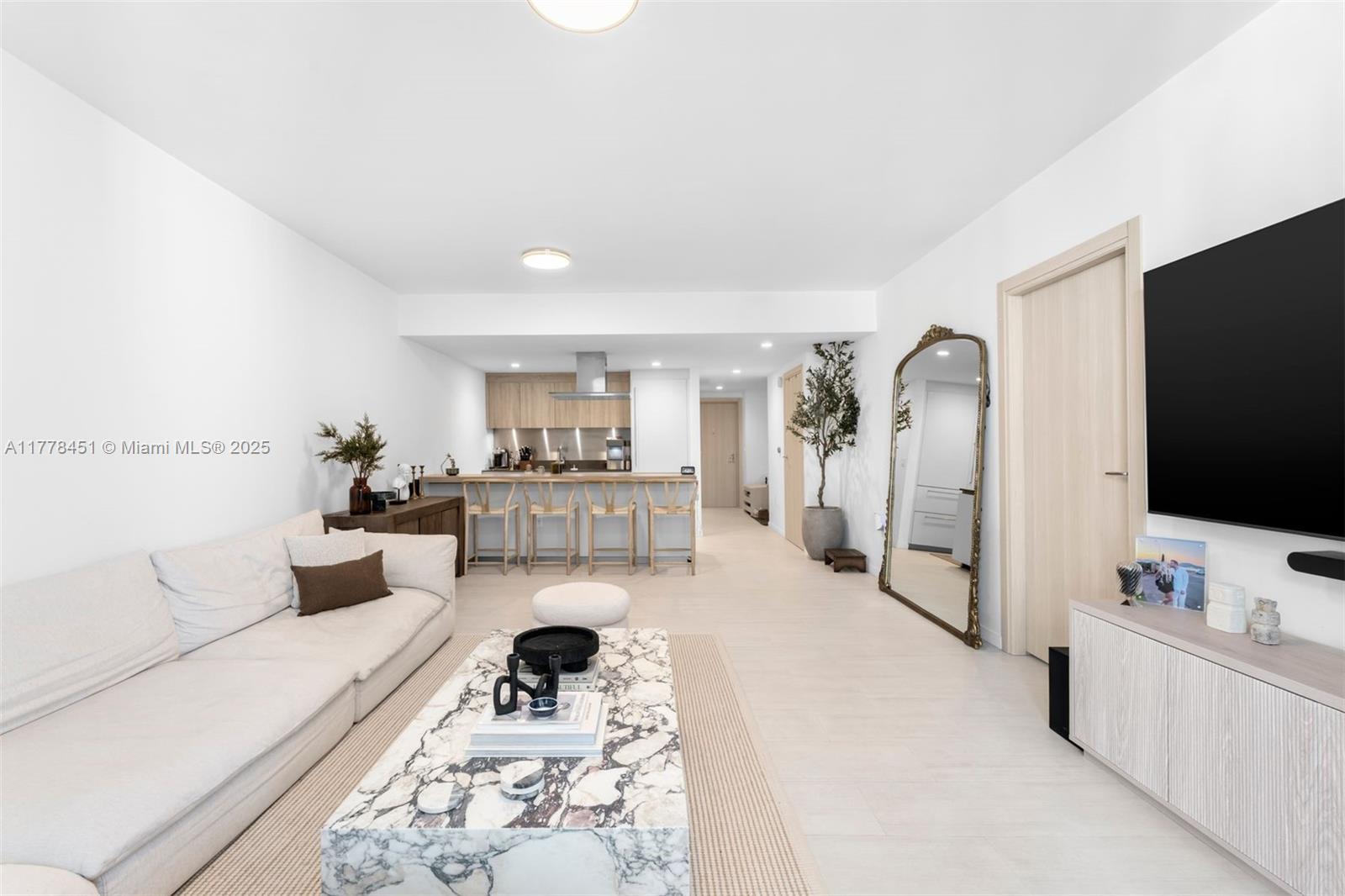 1000 Brickell Plaza 3605, Miami, Broward County, Florida - 1 Bedrooms  
2 Bathrooms - 