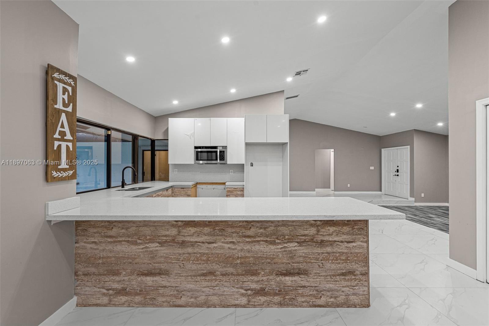 MARTHA BRIGHT FARMS - Residential