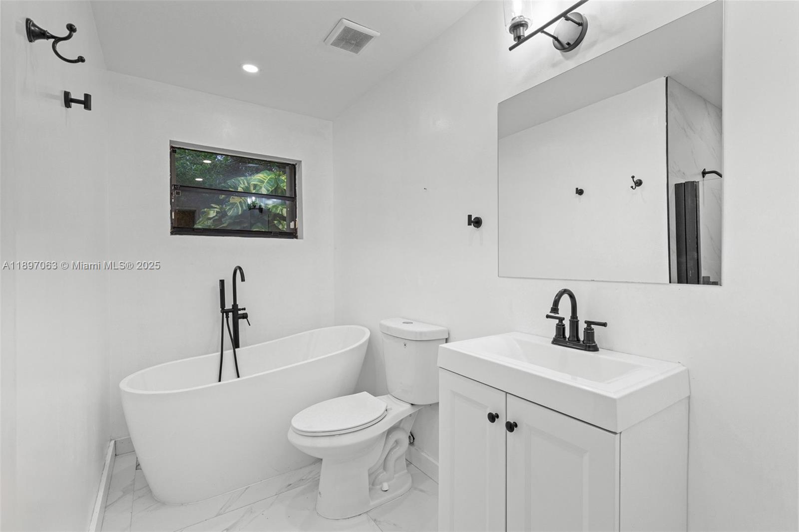 MARTHA BRIGHT FARMS - Residential