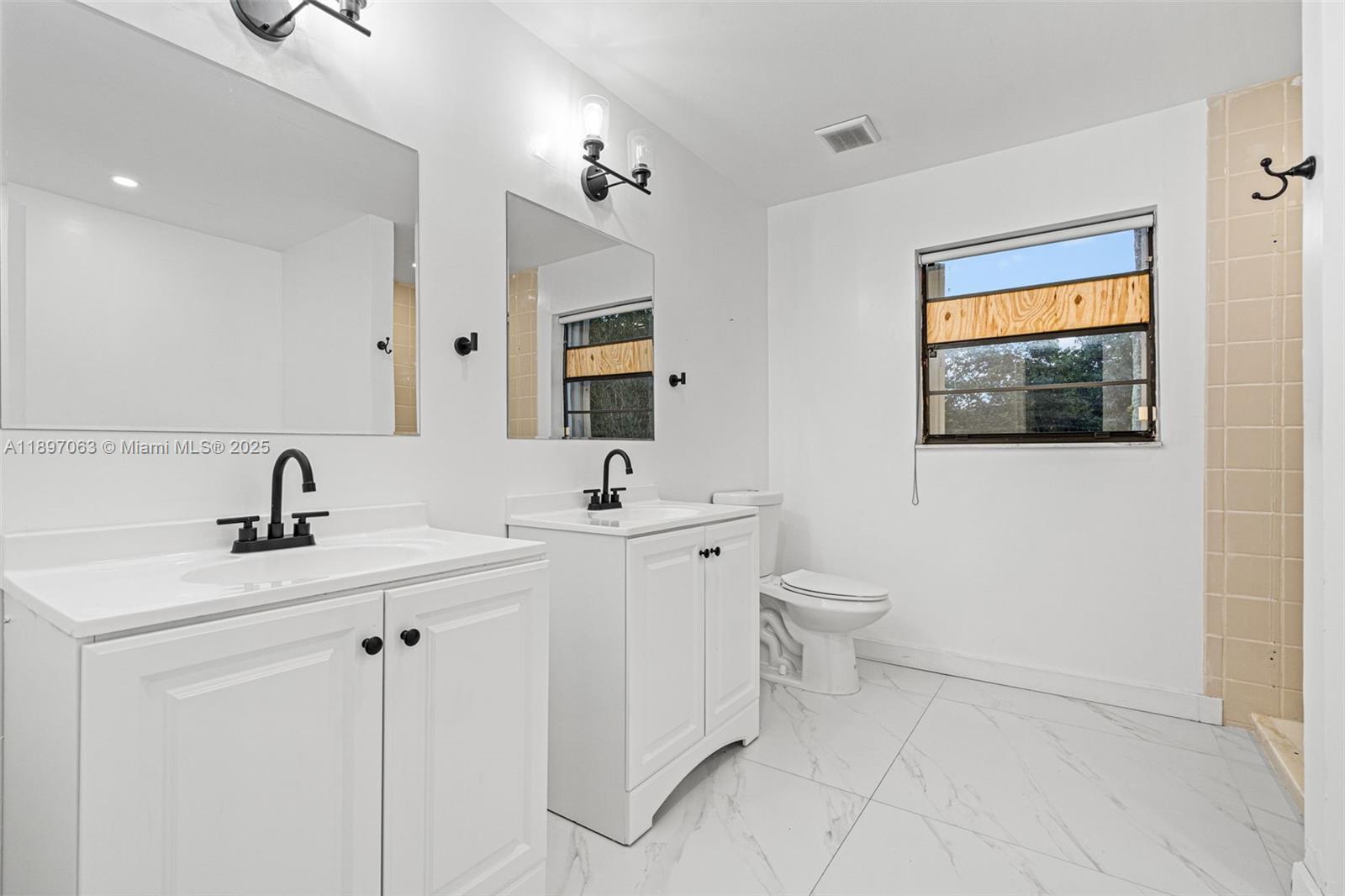 MARTHA BRIGHT FARMS - Residential