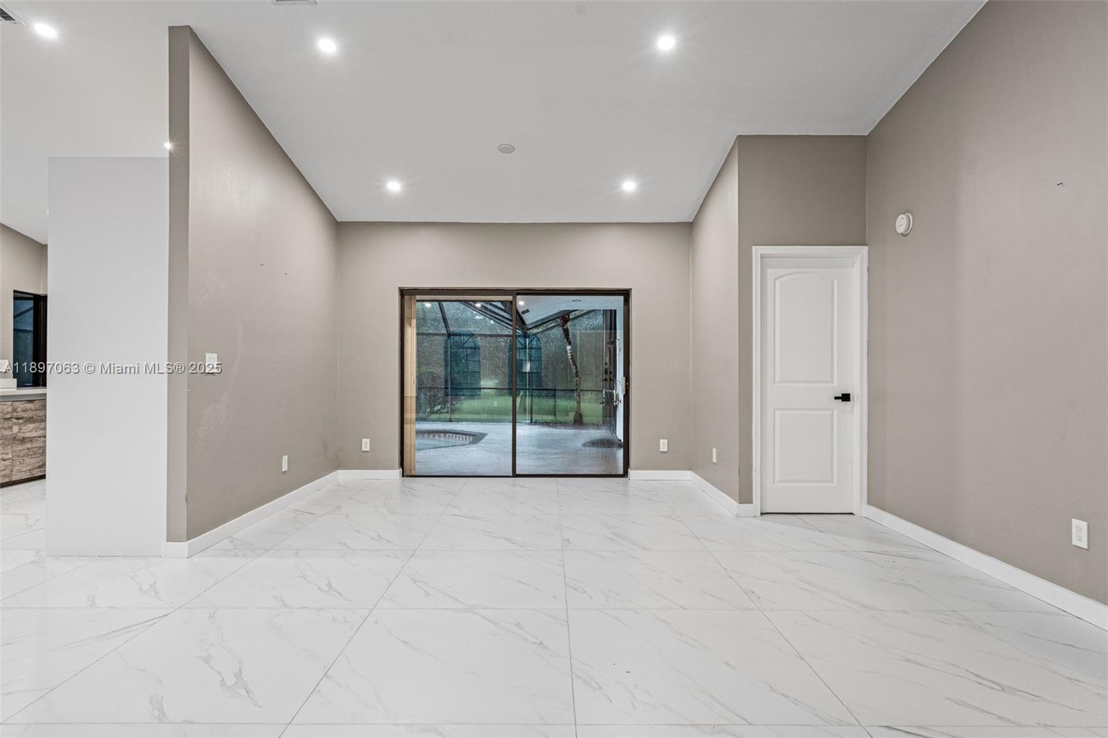 MARTHA BRIGHT FARMS - Residential