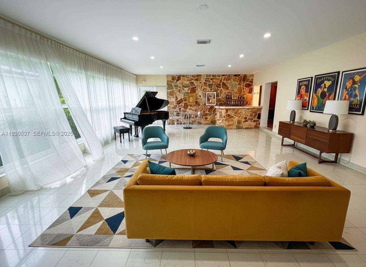 BRICKELL FLAGLER - Residential Lease