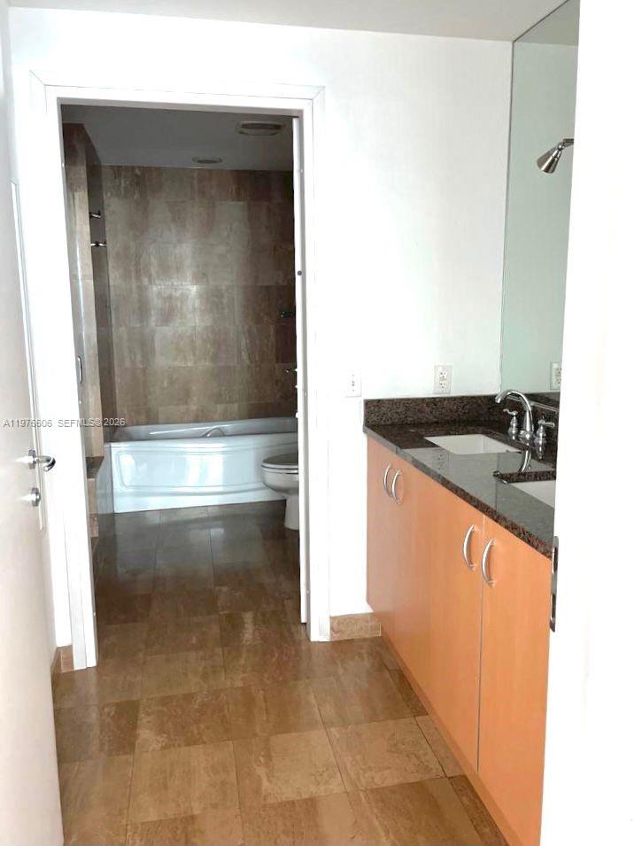 MET 1 CONDO - Residential Lease