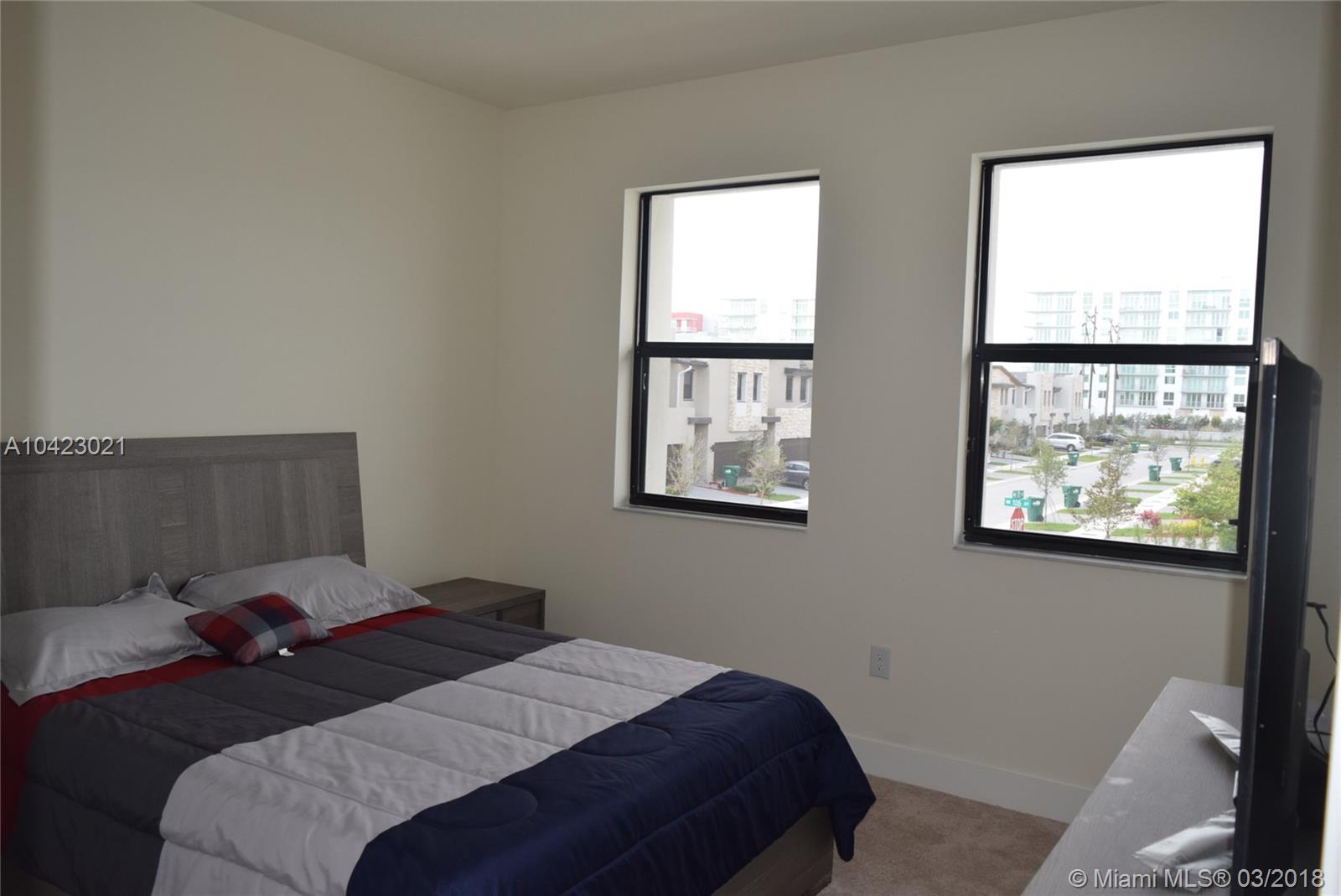 GRAND BAY SOUTH TOWNHOMES - Residential Lease