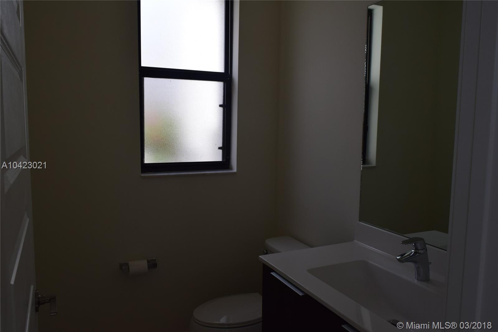 GRAND BAY SOUTH TOWNHOMES - Residential Lease