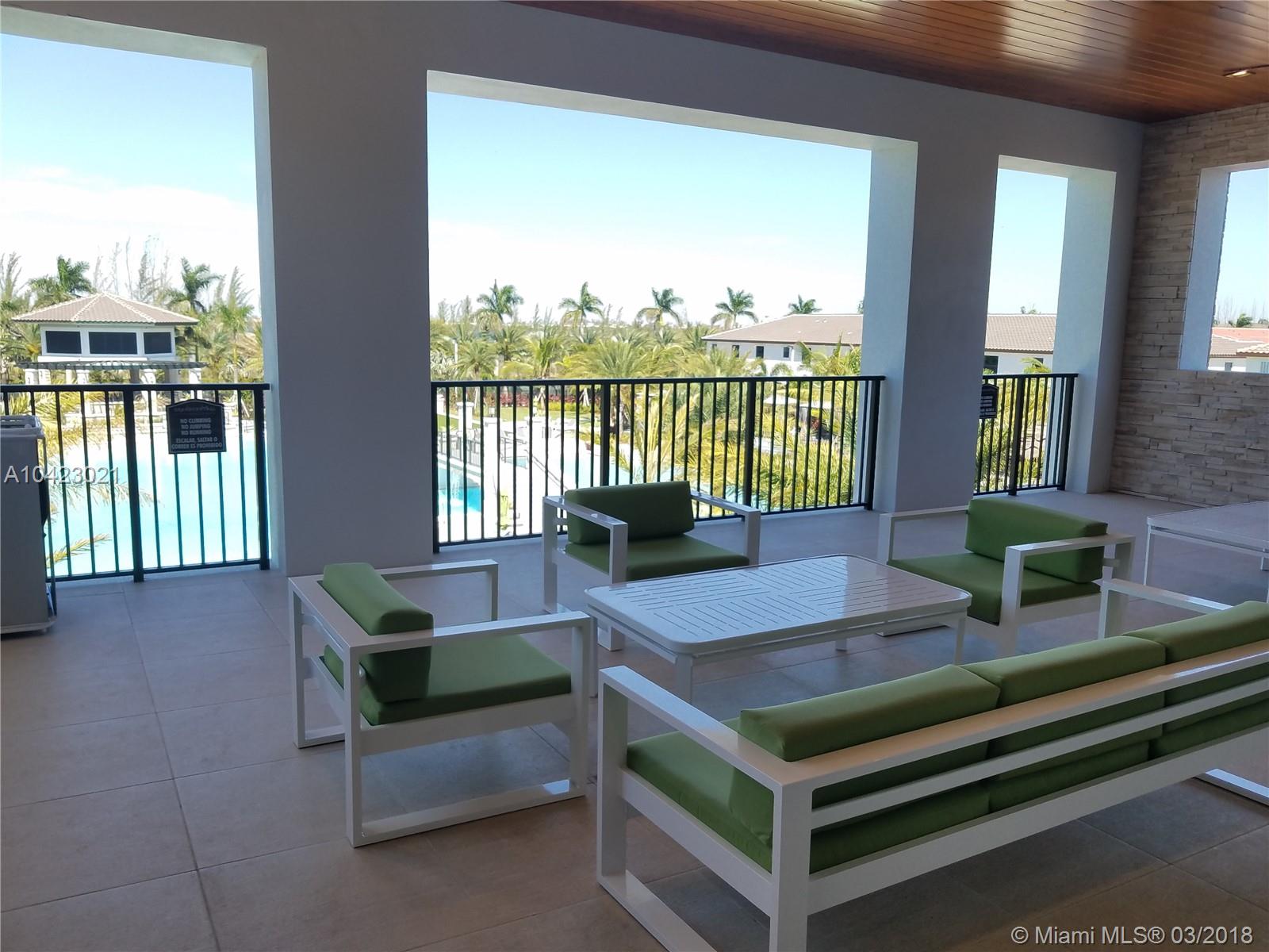 GRAND BAY SOUTH TOWNHOMES - Residential Lease