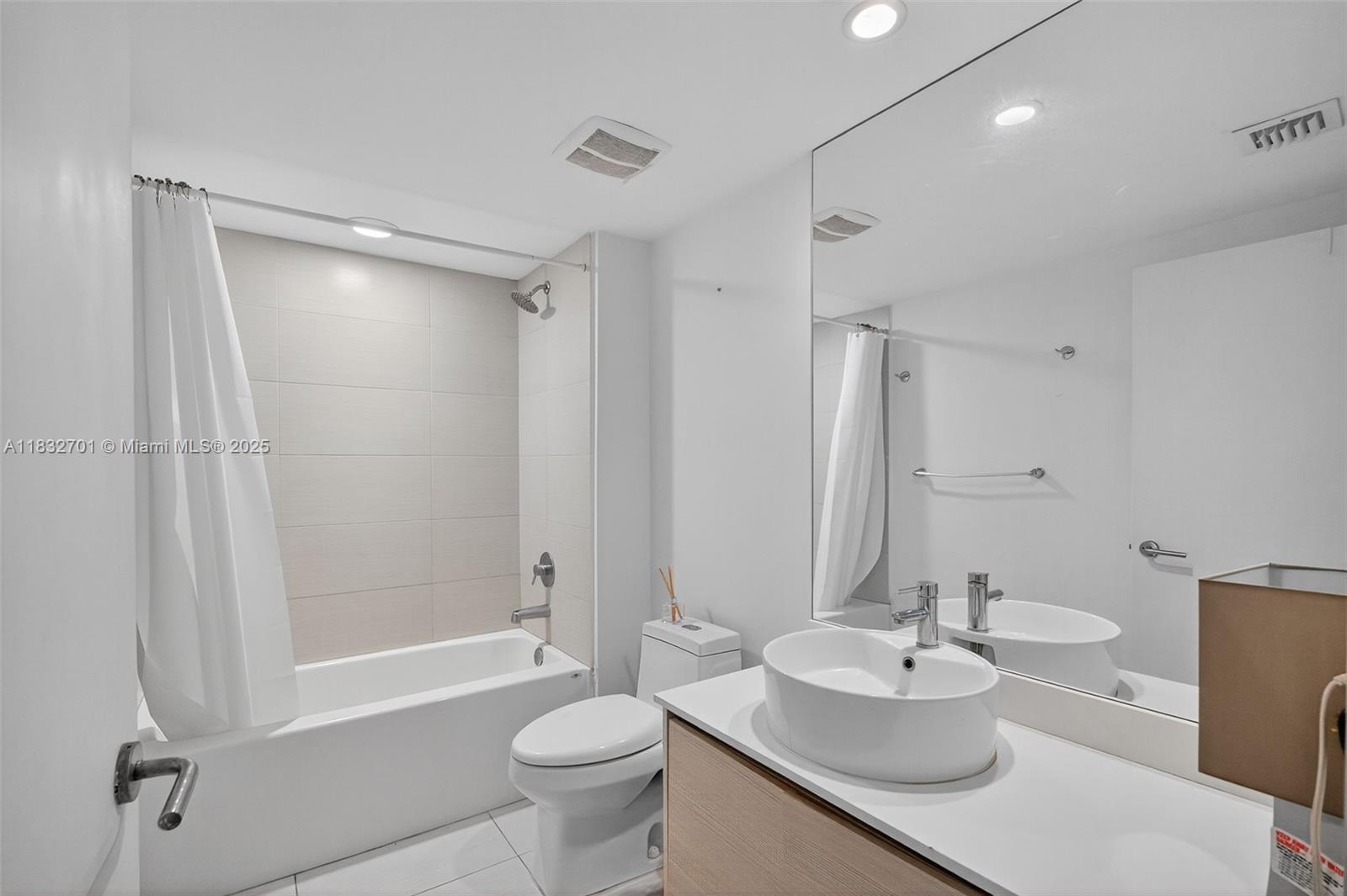 4250 BISCAYNE BOULEVARD C - Residential