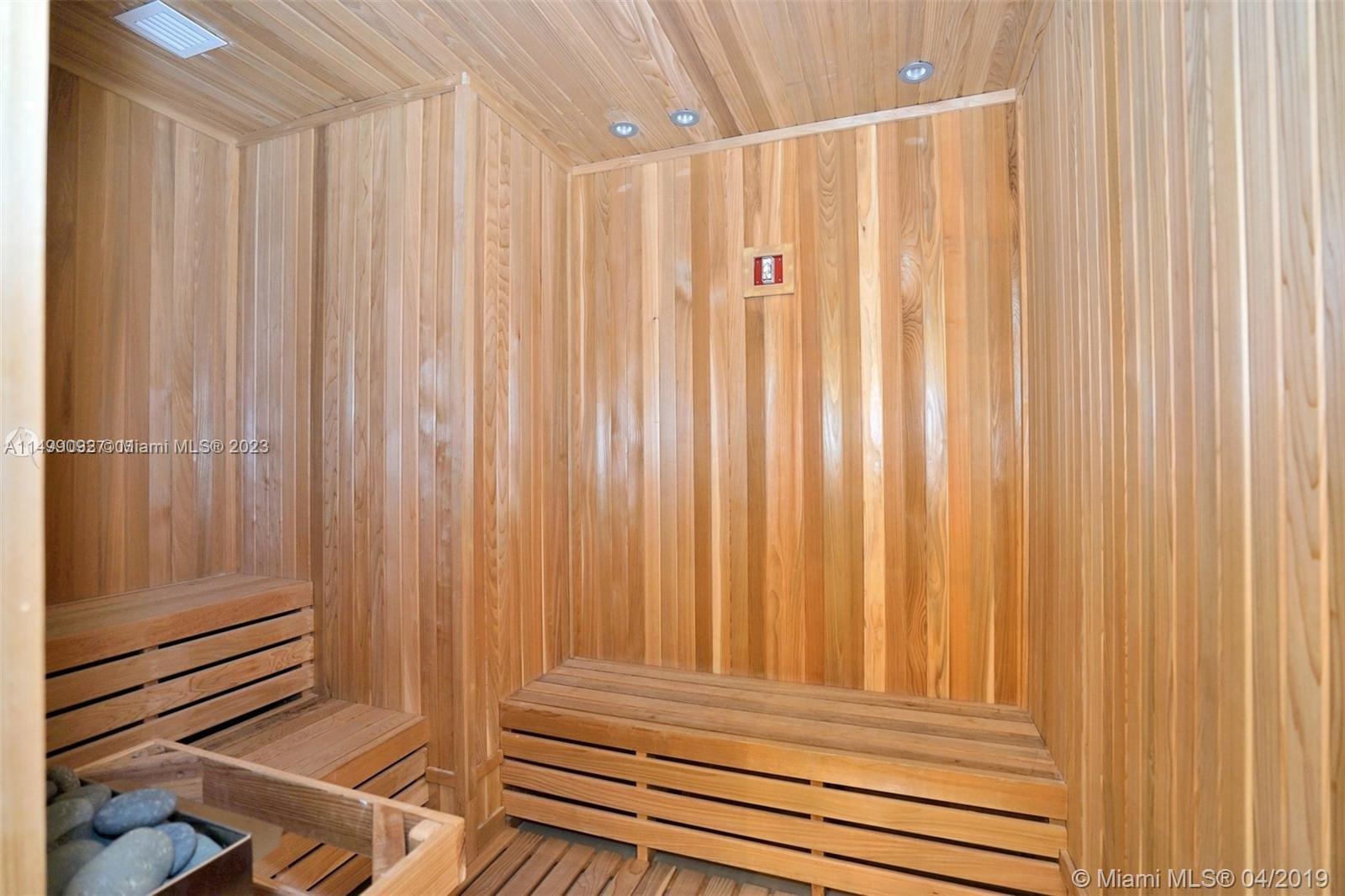 CHATEAU BEACH CONDO - Residential Lease