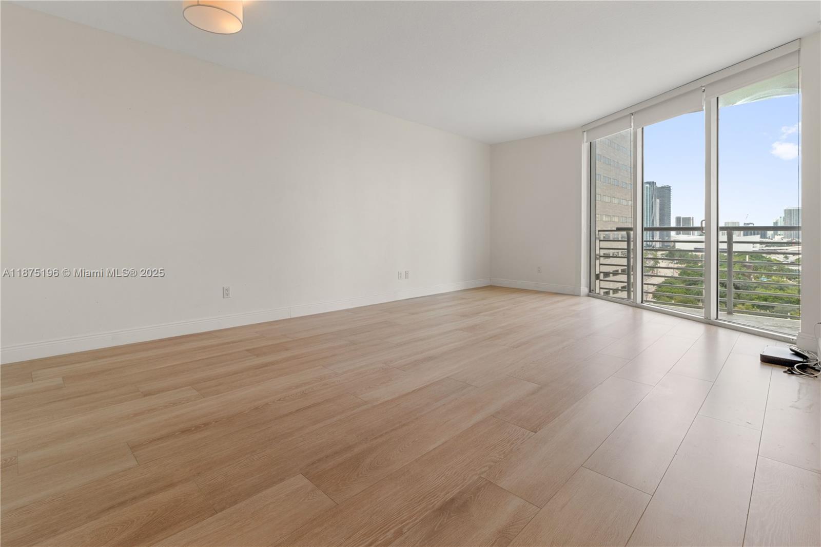 325 Biscayne Blvd 1718