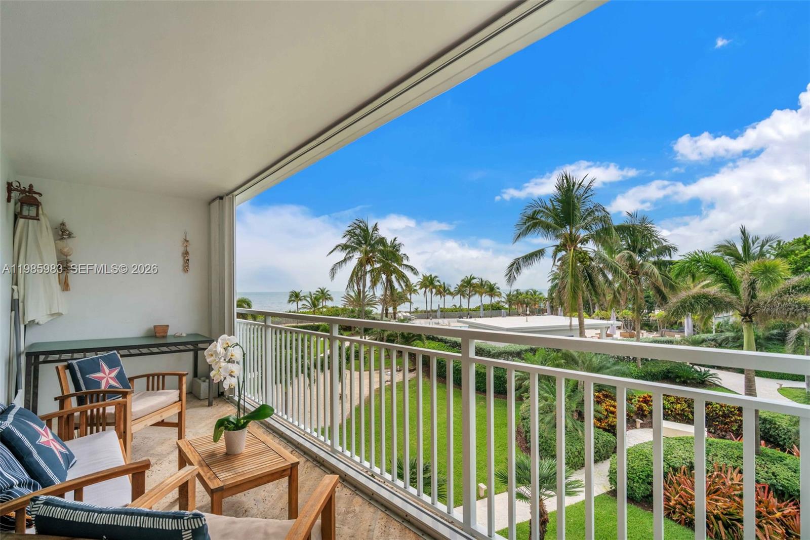 SANDS OF KEY BISCAYNE CON - Residential Lease