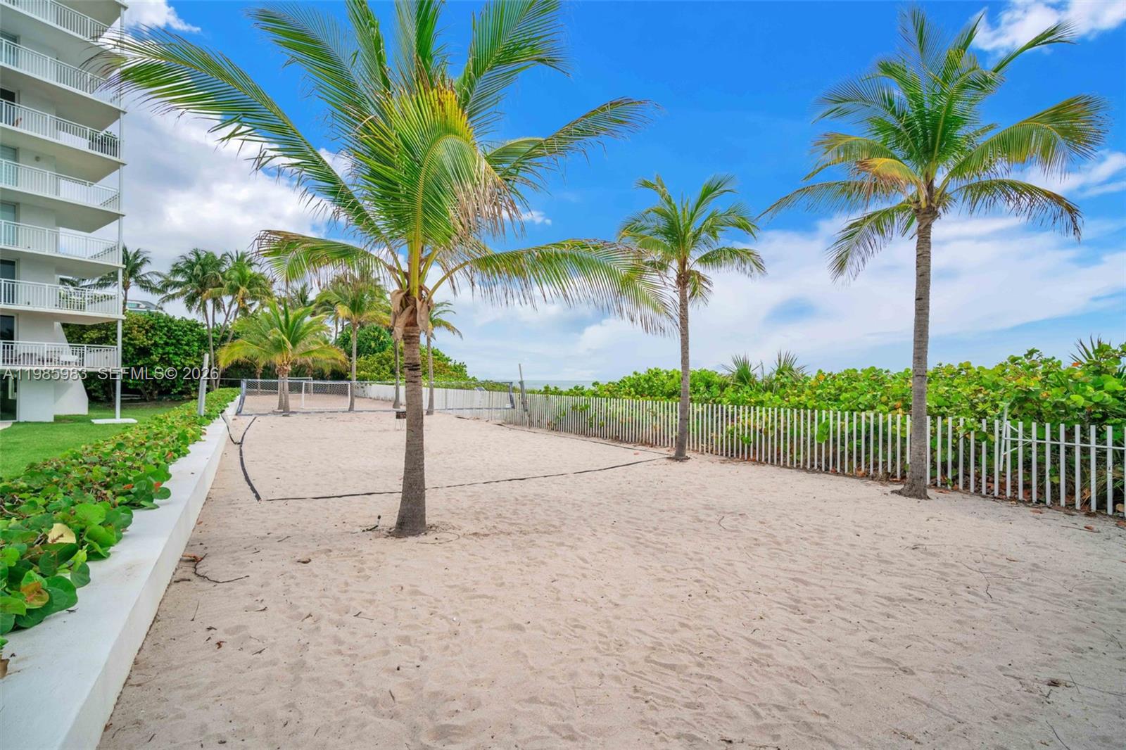 SANDS OF KEY BISCAYNE CON - Residential Lease