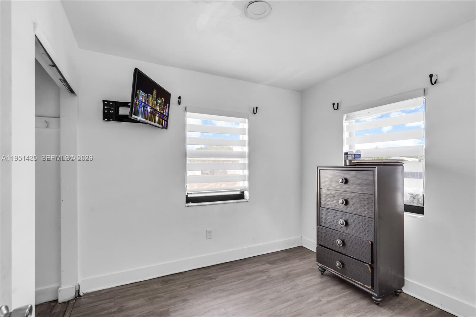 MYRTLE GROVE 1ST ADDN - Residential