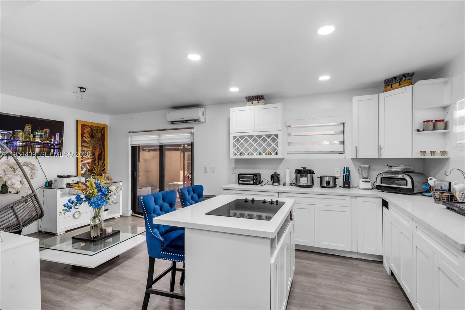 MYRTLE GROVE 1ST ADDN - Residential