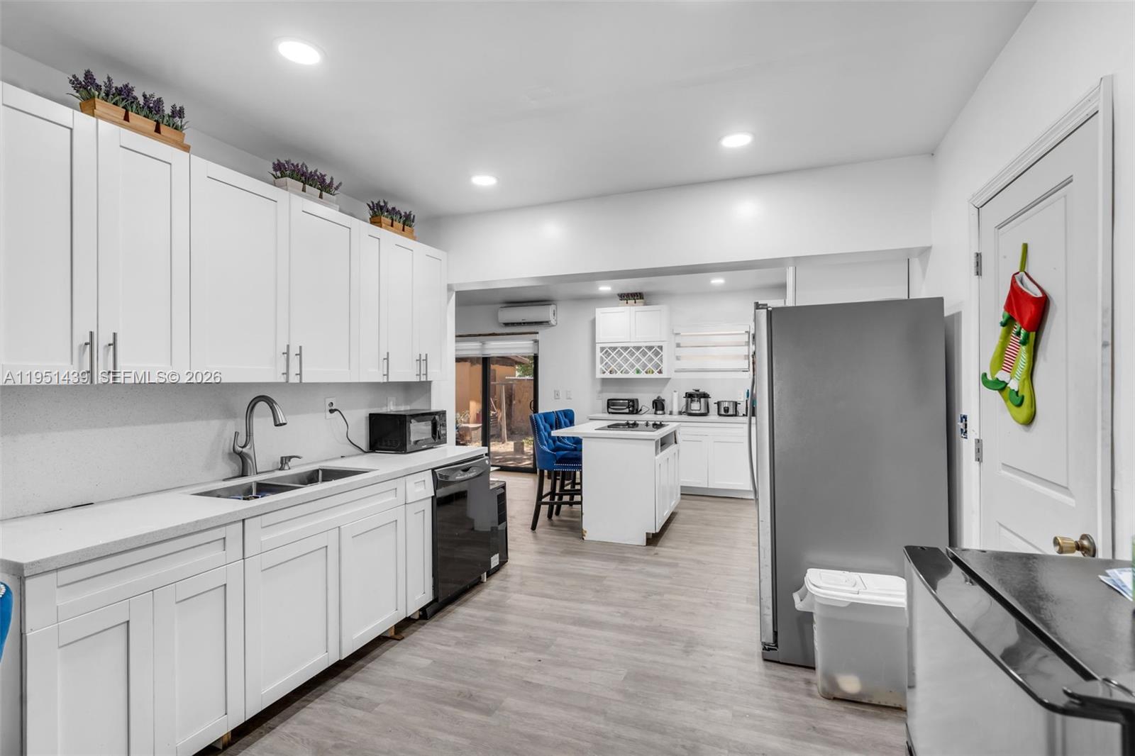 MYRTLE GROVE 1ST ADDN - Residential