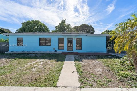 3320 NW 177th Ter Miami Gardens FL 33056
