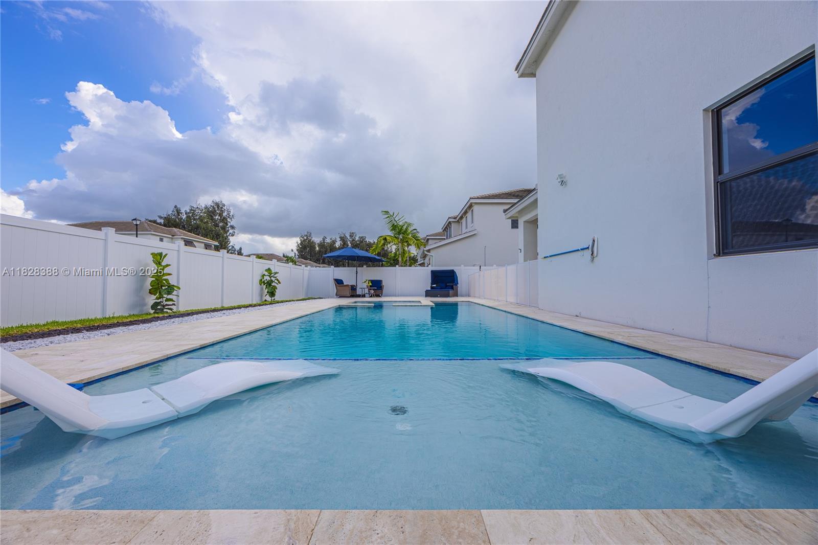 RESERVE AT JUPITER - Residential