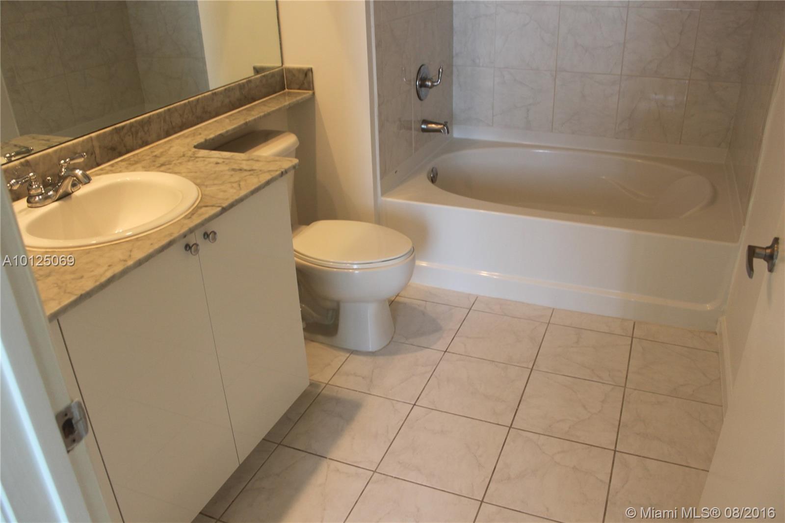 Venture At Aventura East - Residential Lease