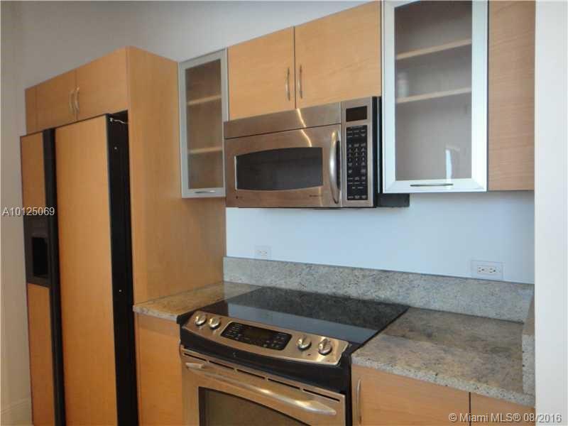 Venture At Aventura East - Residential Lease