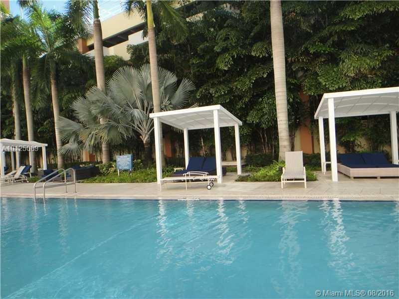 Venture At Aventura East - Residential Lease