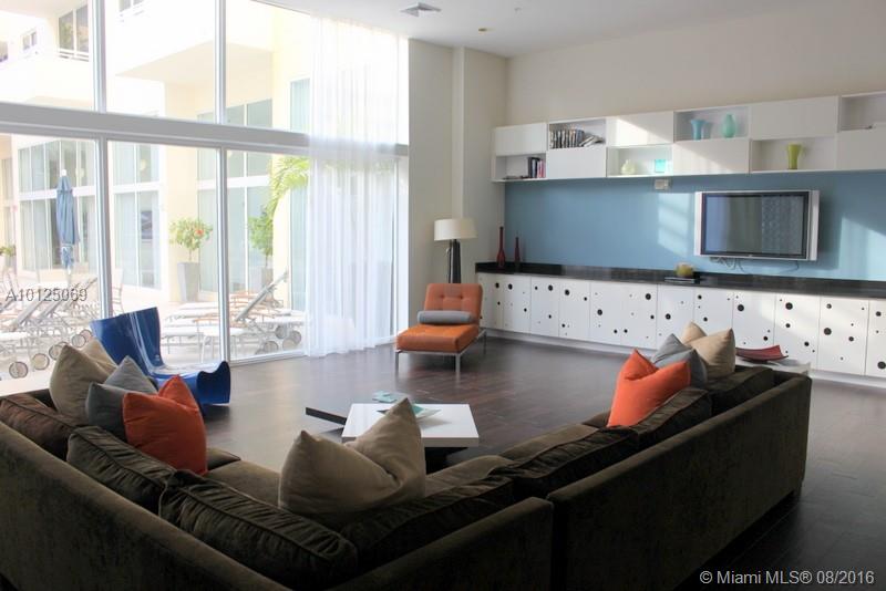 Venture At Aventura East - Residential Lease