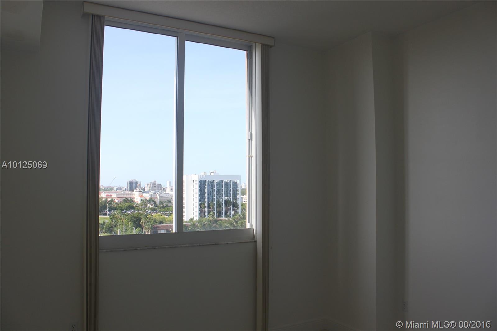 Venture At Aventura East - Residential Lease