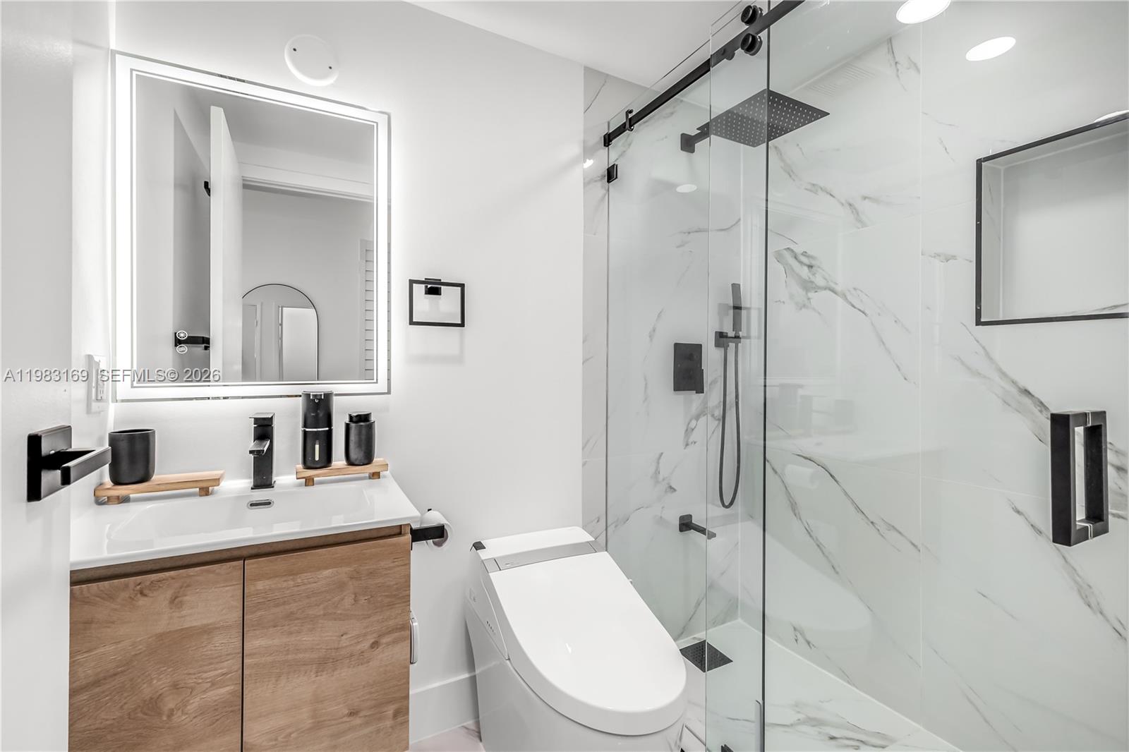 SOUTH MOON CONDO - Residential