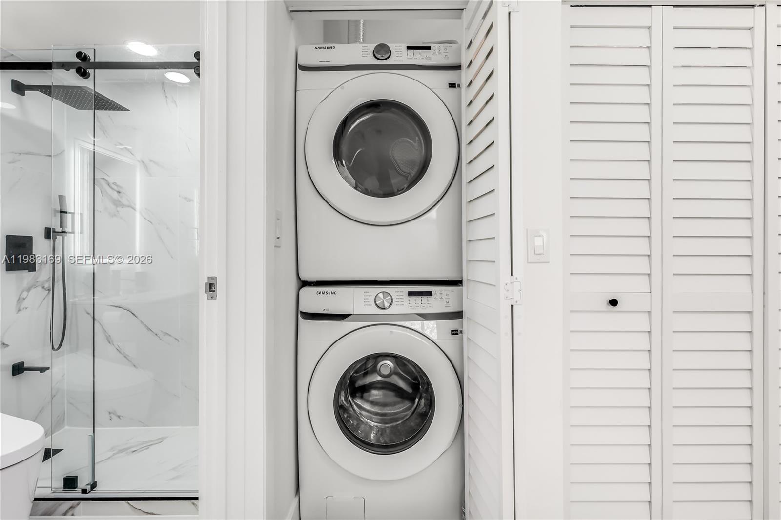 SOUTH MOON CONDO - Residential