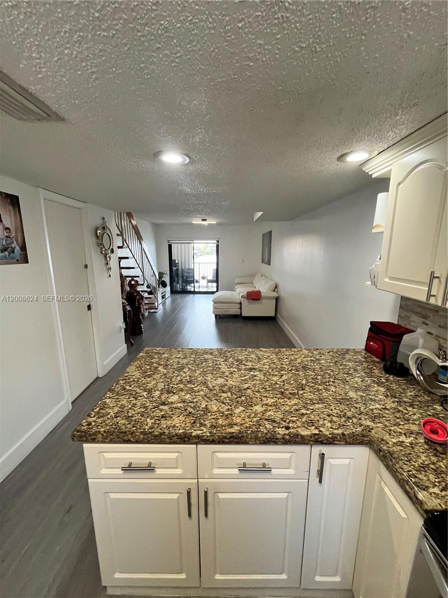 VISTA ALEGRE TOWNHOMES CO - Residential