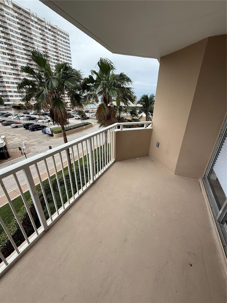 HEMISPHERES CONDO - Residential Lease